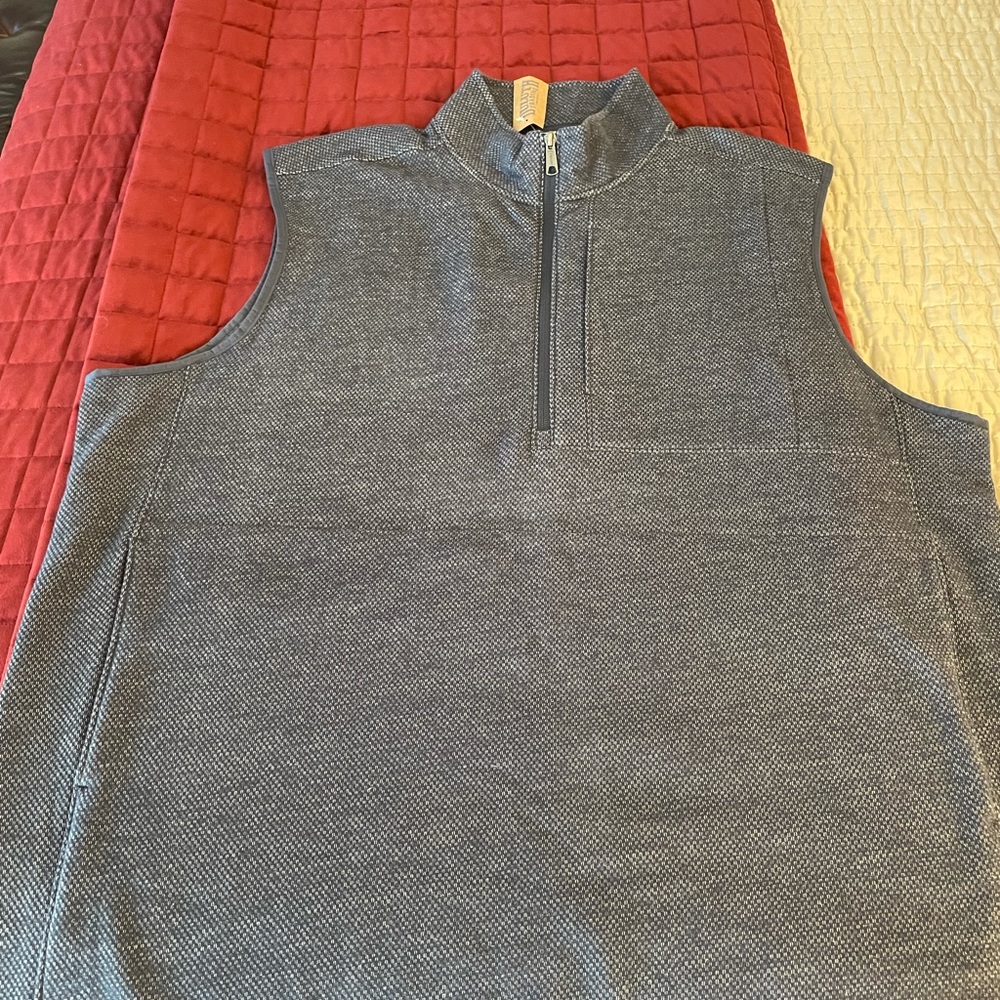 Duluth Trading Co. Fleece Quarter Zip Vest
 NWT